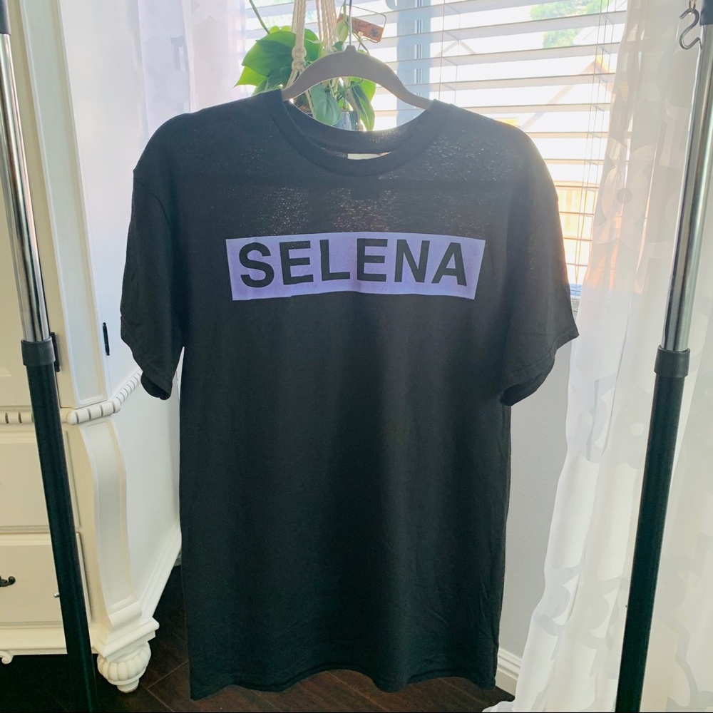 Selena Black T-shirt Medium